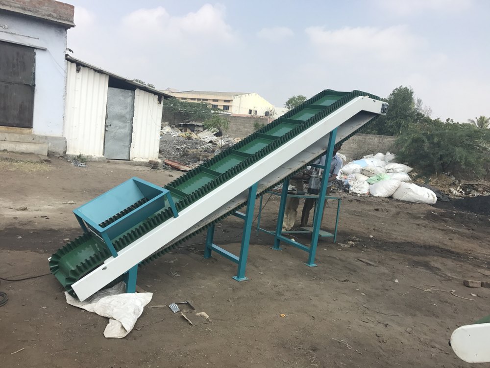 Roller Stand Conveyor, Capacity: 50-100 Kg Per Feet