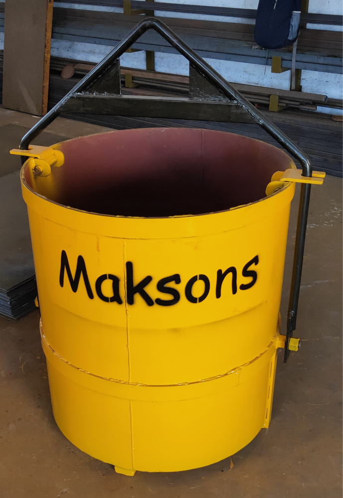 Debris Bucket, Capacity: 1000 kg, Model Name/Number: Maksons