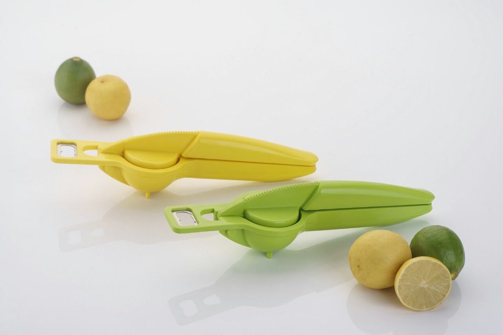 Ambition Plastic Lemon Green Squeezer