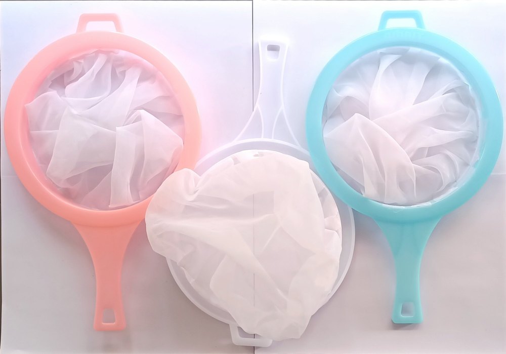 Multicolor Plastic Milk Strainer, For Dairy, Size: Big