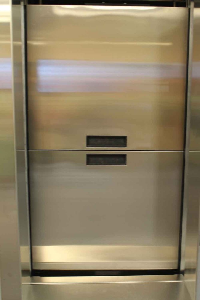 Drum Waiter Kitchen Lift, Maximum Speed: 0.6 M-s, Maximum Height: 25\'\'