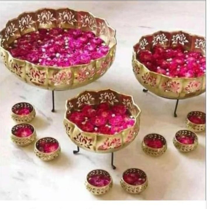 Iron Polished Lotus Urli Set