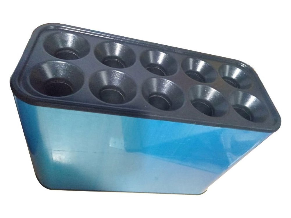 Rectangular Semi Automatic Egg Roller Machine, For Restaurant