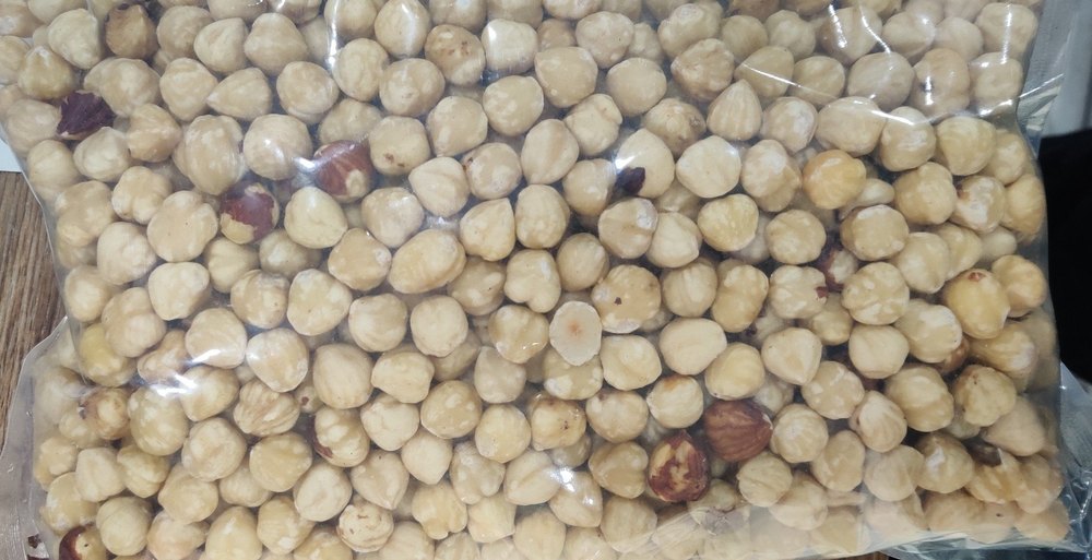 Hazel nuts, Packaging Type: Vacuum Bag, Packaging Size: Loose