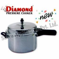 Diamond Aluminium Monarch Outer Lid Alumnium Pressure Cooker, Size: 5 Ltrs