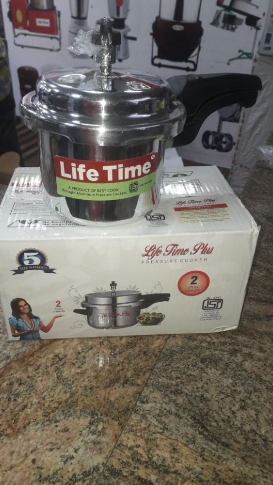 Silver Aluminium Pressure Cooker, For Restaurant, Size: 2ltrs