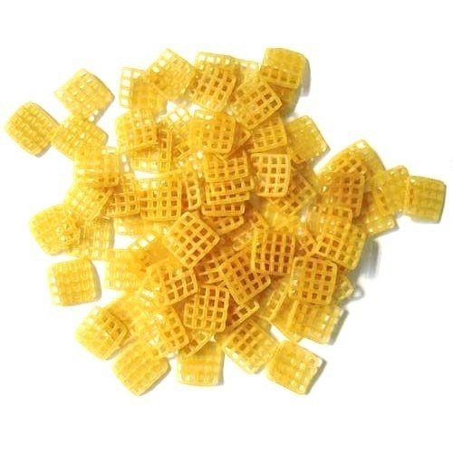Square Plain Pellet Fryums, Packaging Size: 30 Kg