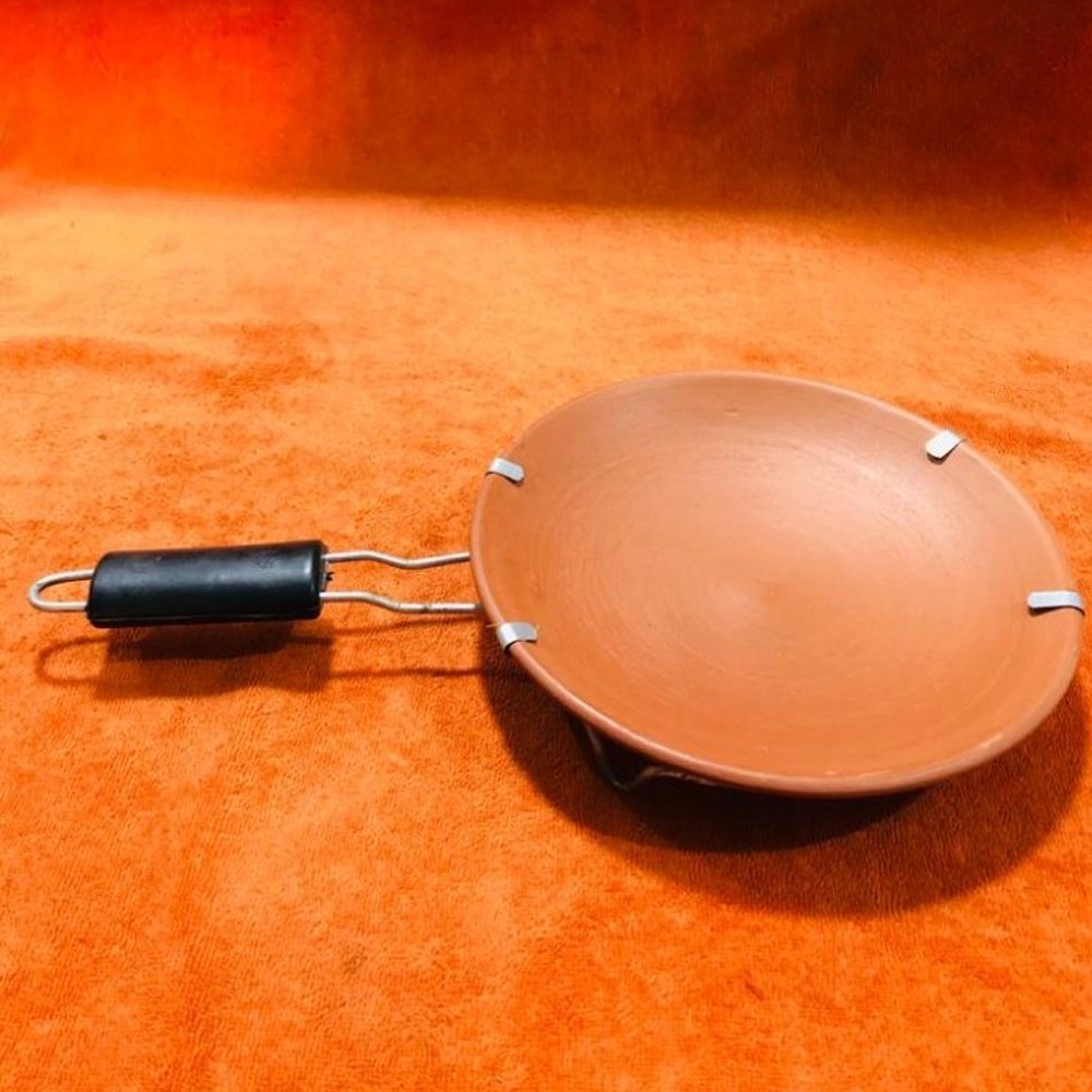 Gas Brown Clay Tawa, For Home, Size: 9inch