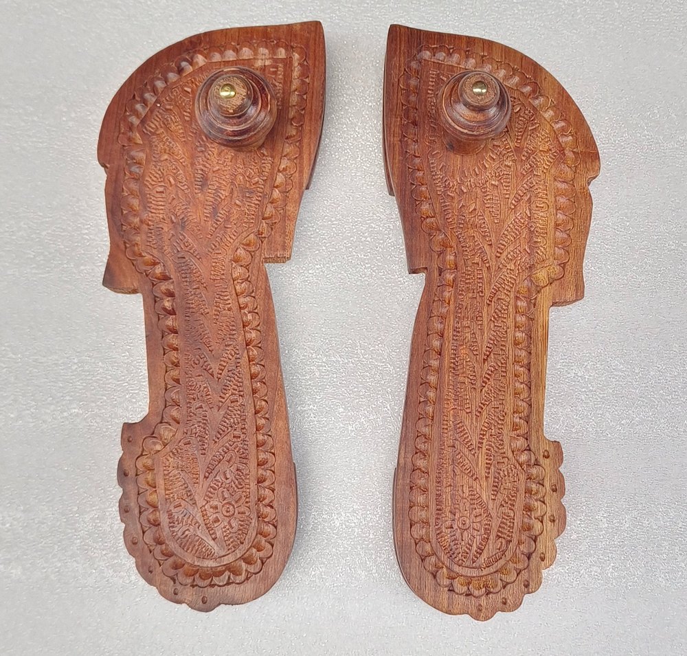 Brown Carving Wooden Khadau, Size: 10x4 I Ch