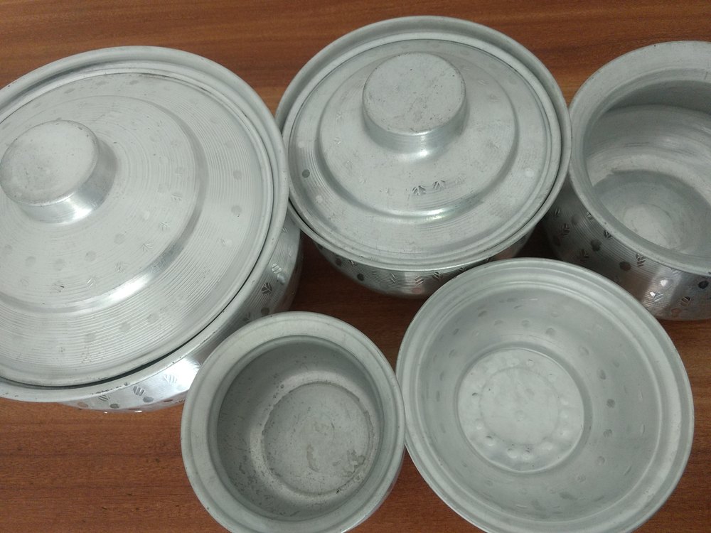 Round Moon Light Aluminium Handi, For Restaurant/Hotel/Kitchen/Home
