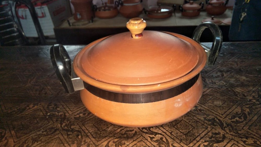 Brown Terracotta Handi With Lid, Capacity: 5l