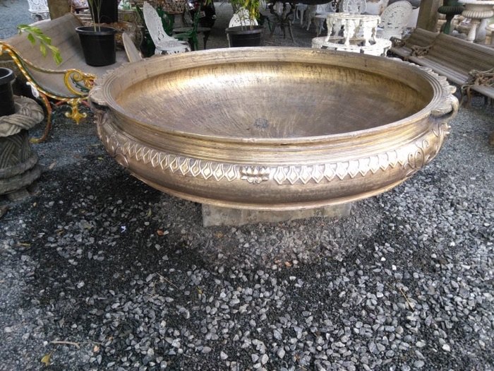 Bestseller Polished Bronze Urli, For Indore, Outdoor