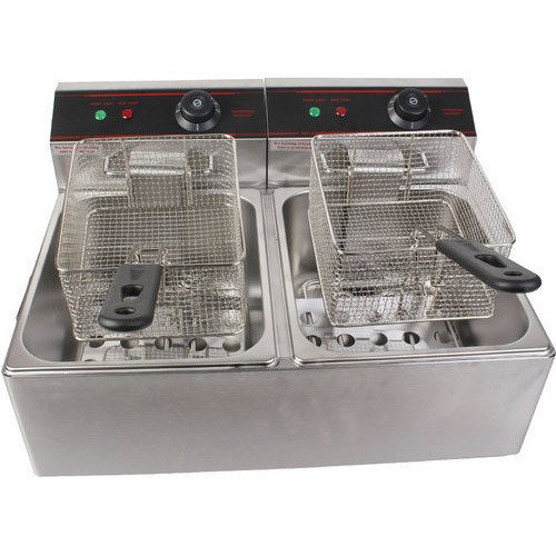 Fry-Tech Double Tank Chicken Fryer, Capacity: 6 -150 Litre