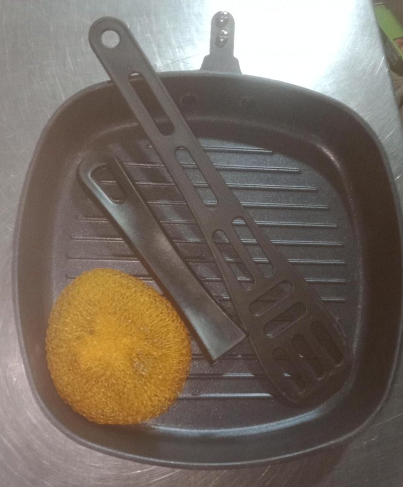 Grey Granite ROL-X Grill Pan, For Home, Square