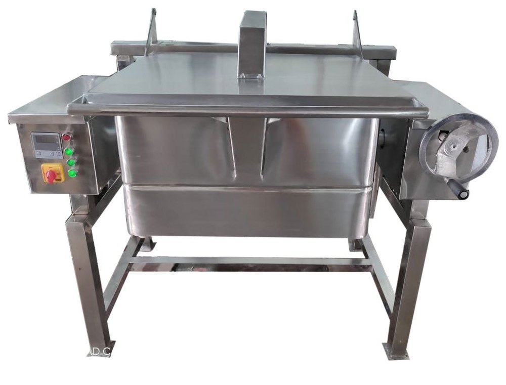 Electric Stainless Steel Tilting Bratt Pan, Capacity: 100 Liter