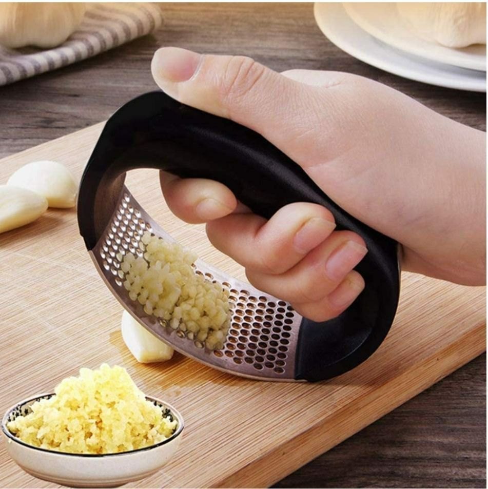 Black Stainless Steel Garlic Press, Size: 2 X 4.18 X 2.75 Inch