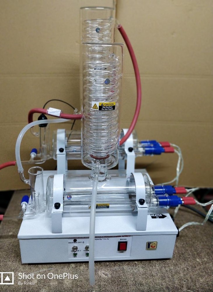Water distillation, Capacity: 4 Liter