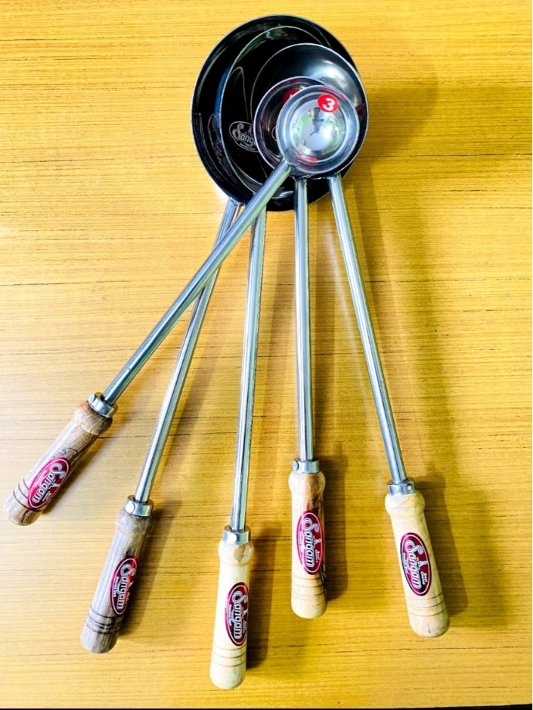 Stainless Steel Ladle, For Kitchan, Material Grade: 202
