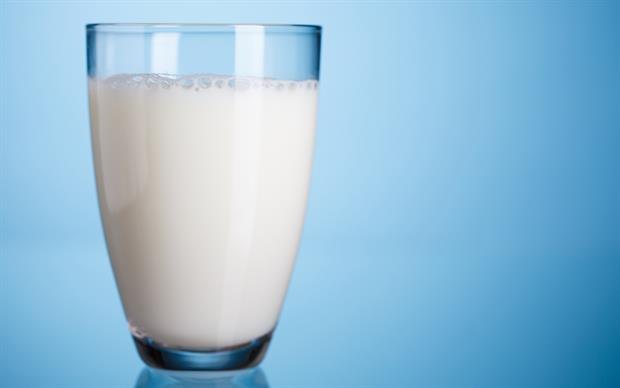 Desi Cow Milk, Packaging Type: Packet