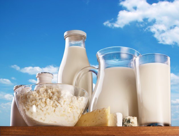 Cow Milk, Packaging Type: Container