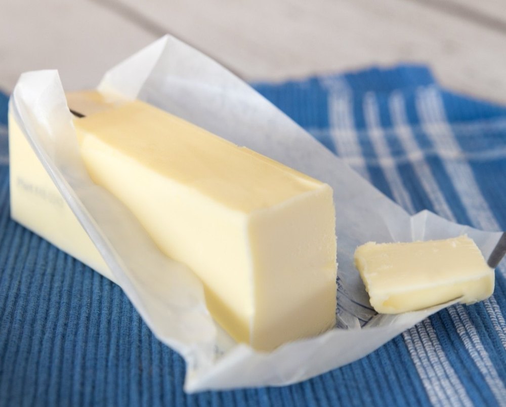Flavor: Salted Fresh Butter, Milk Fat: 80%, Packaging Type: Box