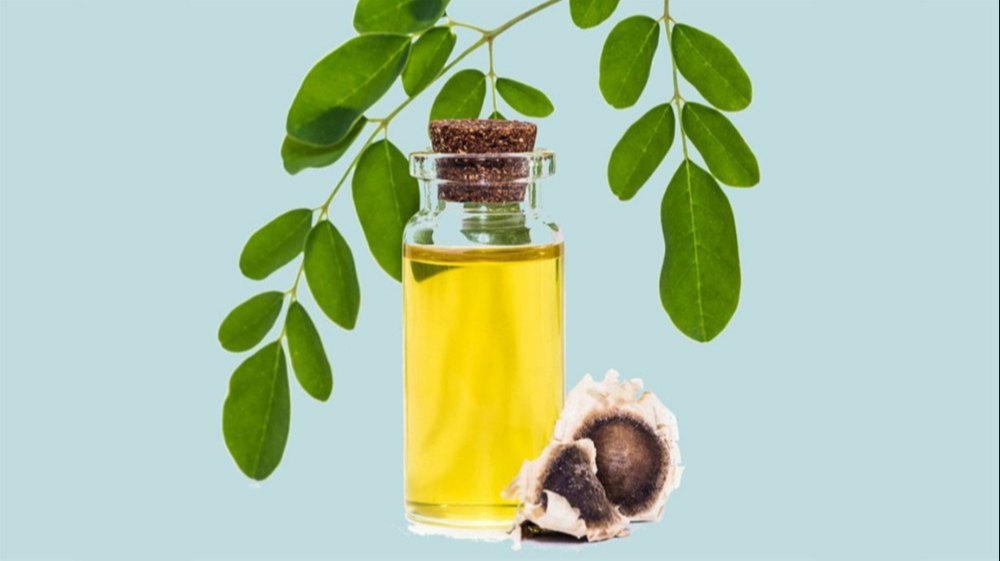 Lowers Cholesterol Pure, Fresh, Highly Moisturizing Cold Pressed Moringa Oil