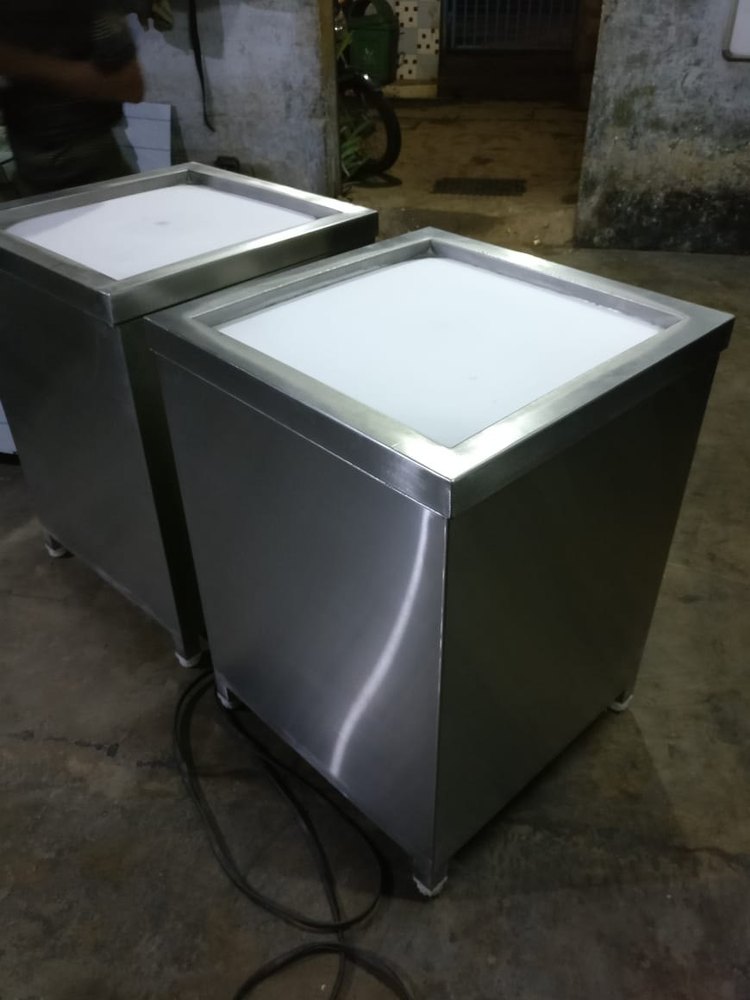 Tawa Ice Cream Rolling Machine, 10 to 20 litres per hour