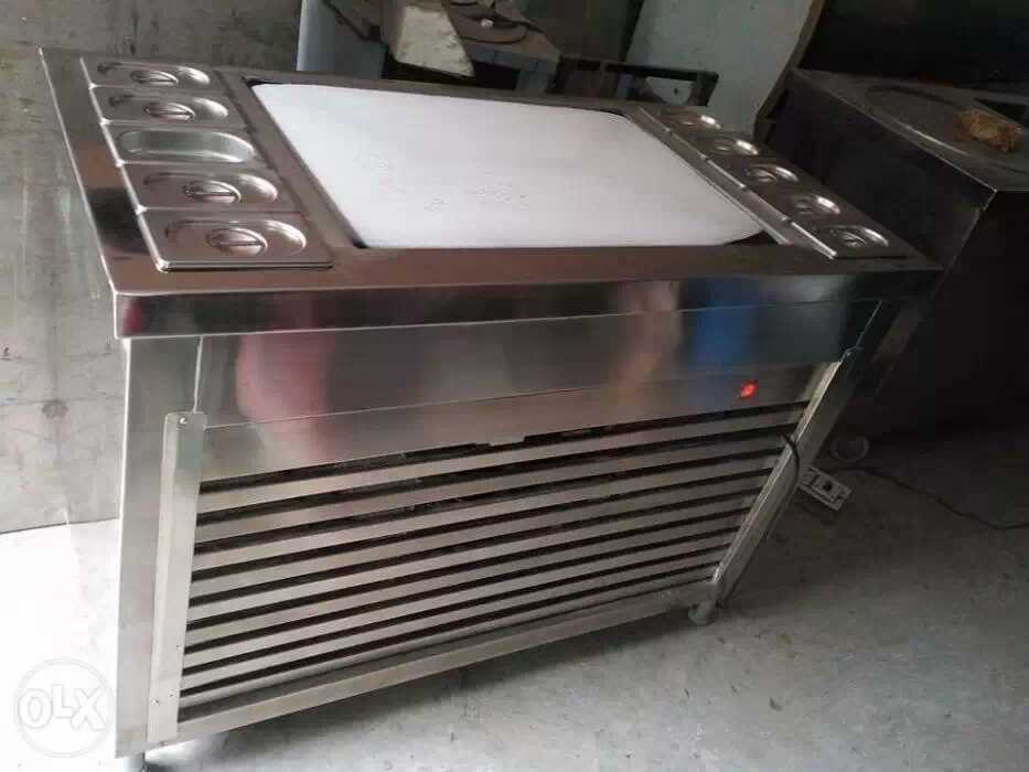 Ice Cream Rolls Machine, Model Type: Floor Model