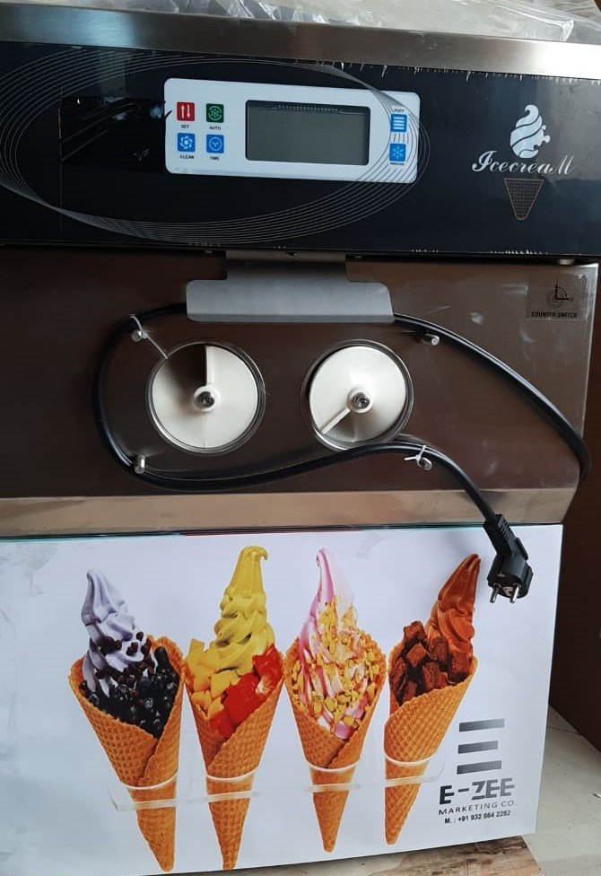 Frozen Yogurt Machine