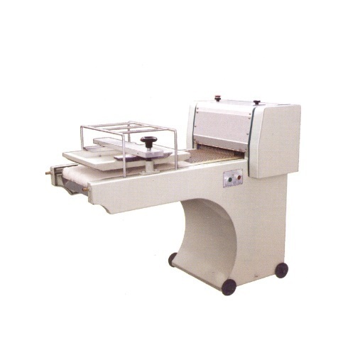 Dough Moulder, Capacity: 2500 Pieces Per Hour