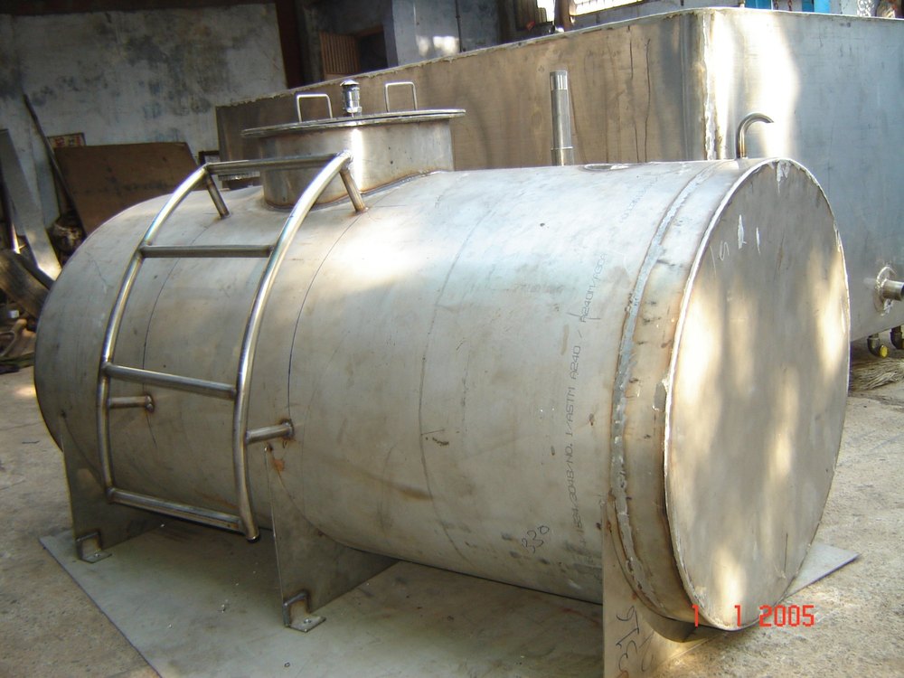Ghee / Milk / Water Storage And Settling Tank, Capacity: 500 Liter To 5000 Liter