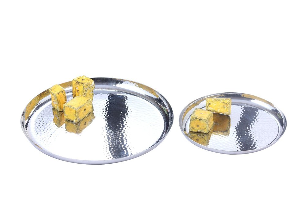 Metal Kraft Round Hammered Dinnerware