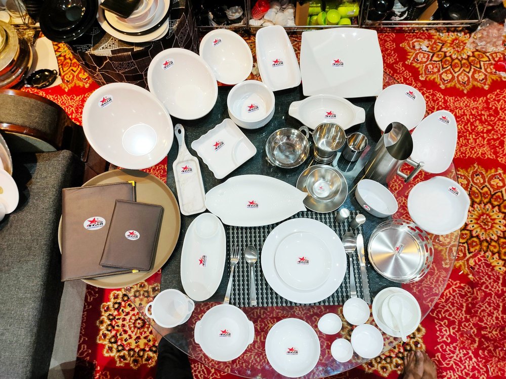 Melamine Hotelware, Melamine Dinnerware, Melamine Tableware, Horeca. Color- White