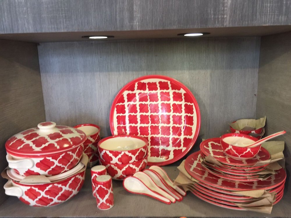AI Round Shape Stoneware Dinner Set, Size: 11 Inches, Packaging Type: Individually Packed