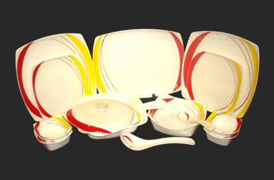 Cornet White & Black Classic Square Dinner Set, For Restaurant