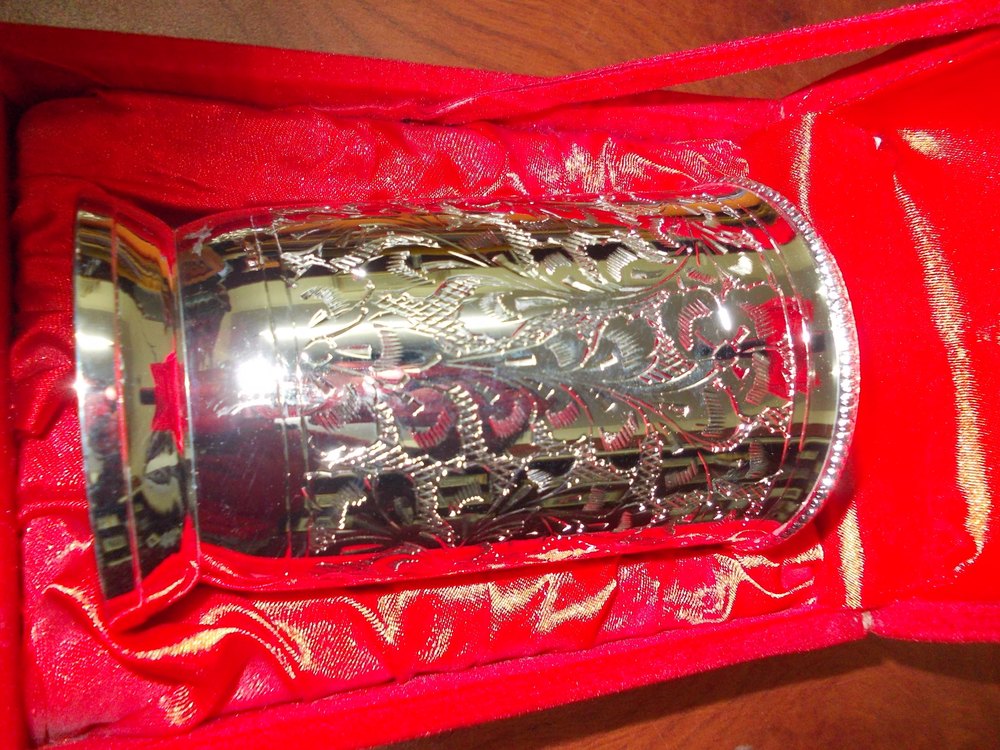 Silver Plated Glass, Packaging Type: Red Velvet Box