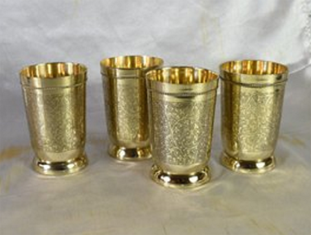 4 Piece Brass Glass Set, For Home, Shape: Round