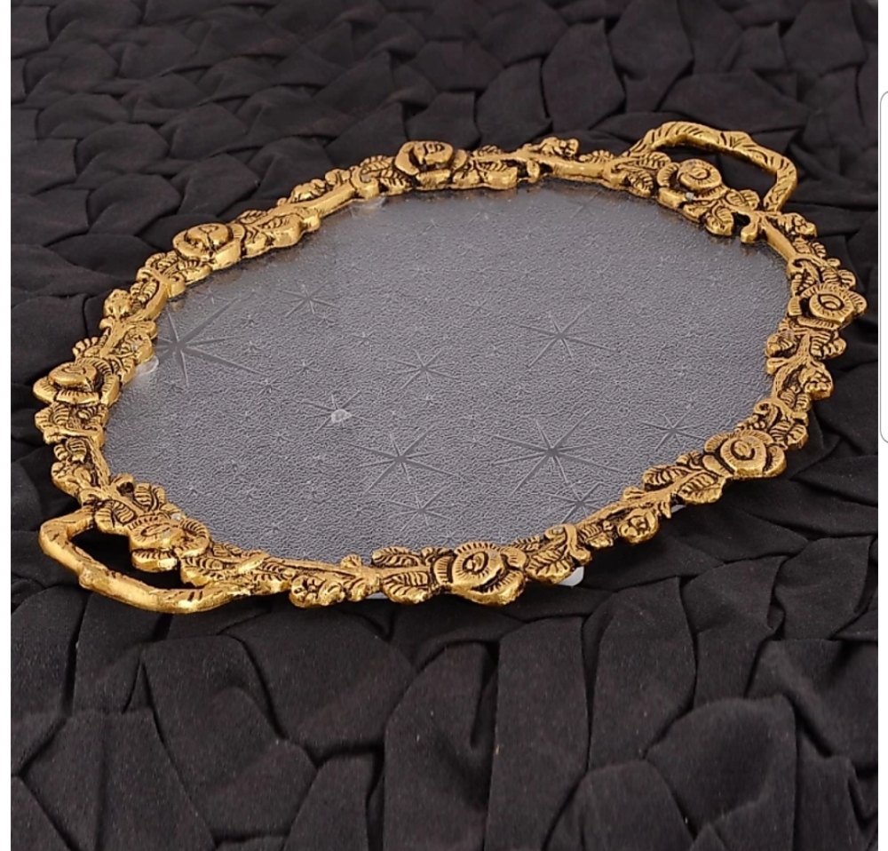 Gold Plated Serving Tray, Shape: Oval, Size: 10*14 Inches