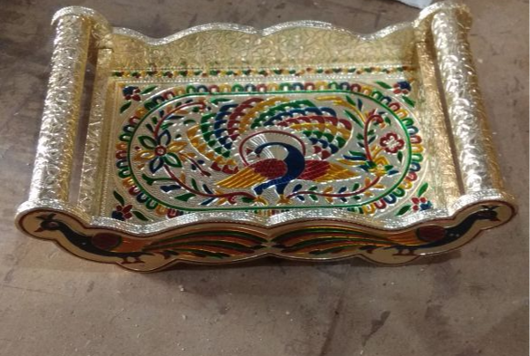 Gold Metal Decorative Trays, Shape: Rectangle