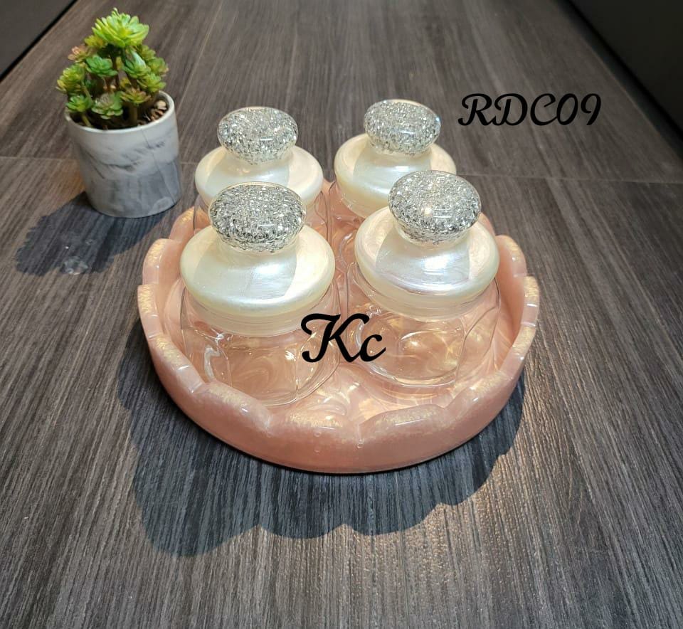 Kalakriti Creation 4 Designer Airtight Jars with Round Resen Tray, For Home, Shape: Circular