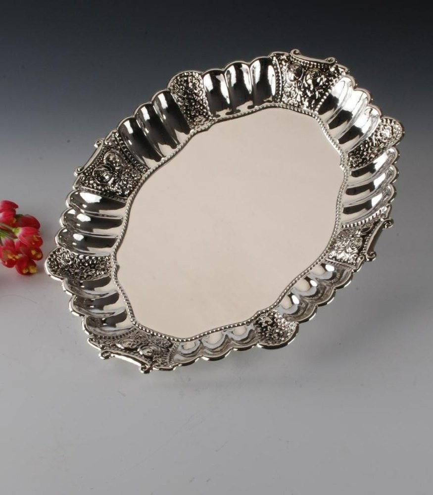 Vihaanika Metal Serving Tray