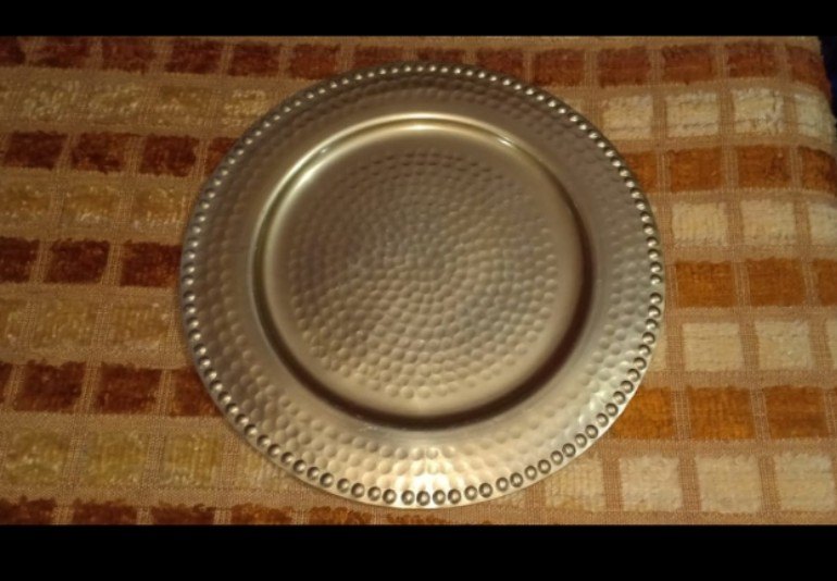 Remac Enterprises Metal Aluminum brass finish round tray, Shape: Circular, Size: 14 Inches