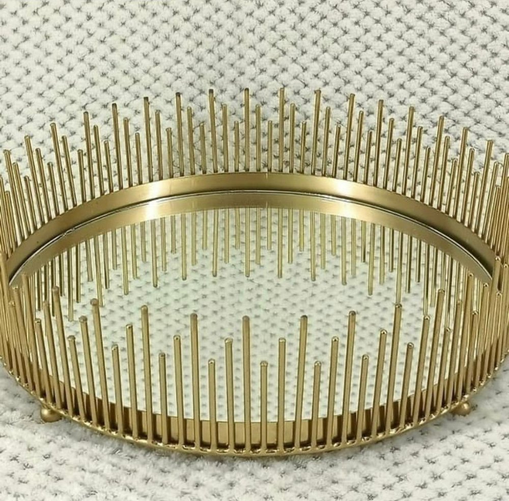 unity 10 Crown Metal tray, For Restaurant, Shape: Circular