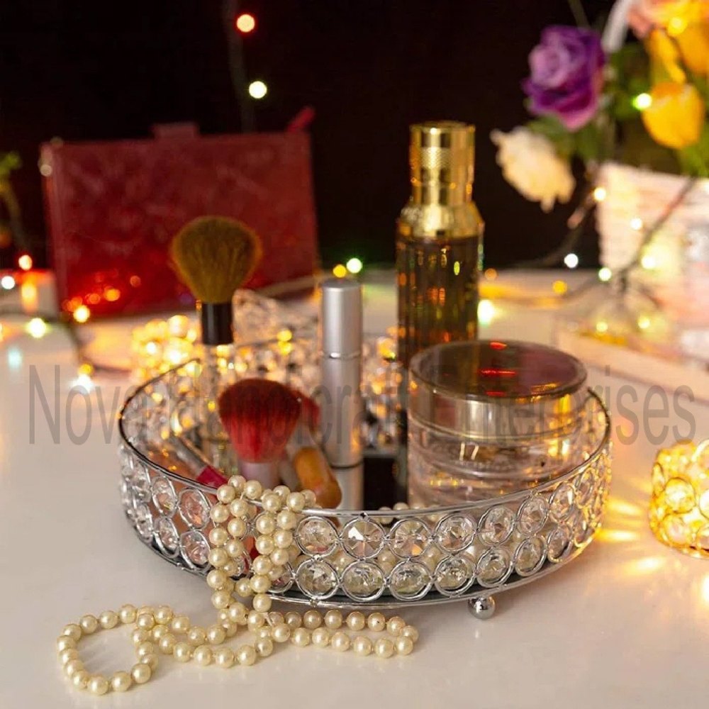 Aluminium Round Crystal Metal Decorativ/Cosmetic Tray, Thickness: 8mm