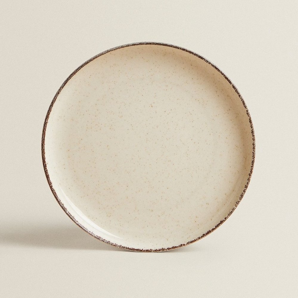 Imported Round Porcelain Dinner Plate