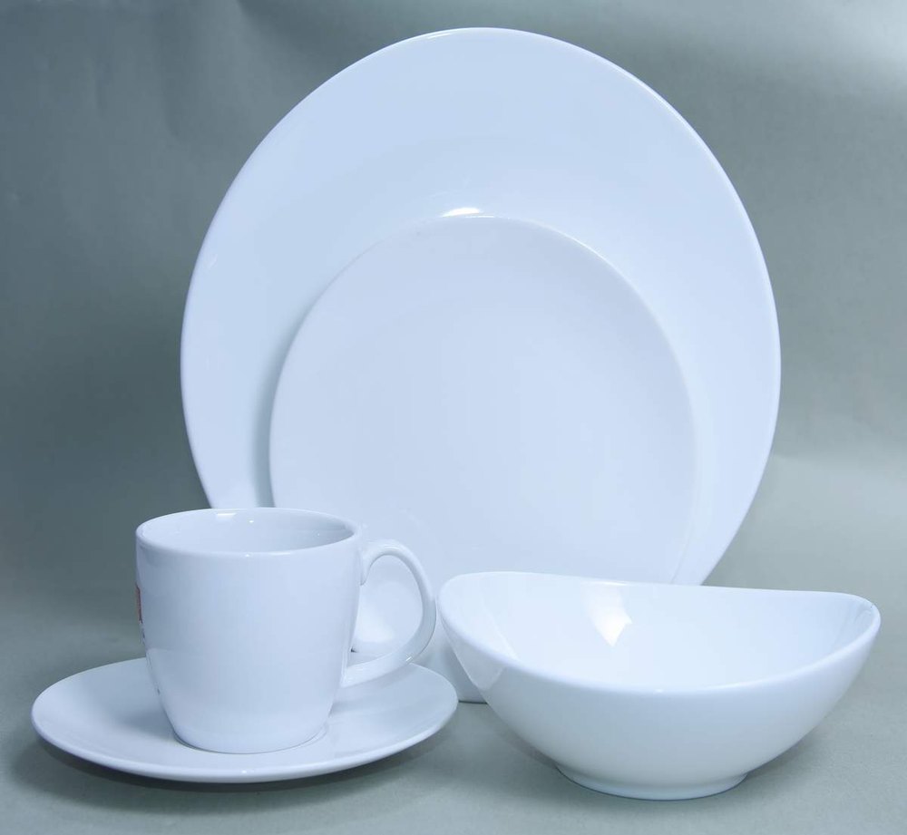 Stallion Tableware Super White Fusion Pattern Porcelain Plate, Size: 8inch 9inch And 11 Inch, for Hotels & Resort