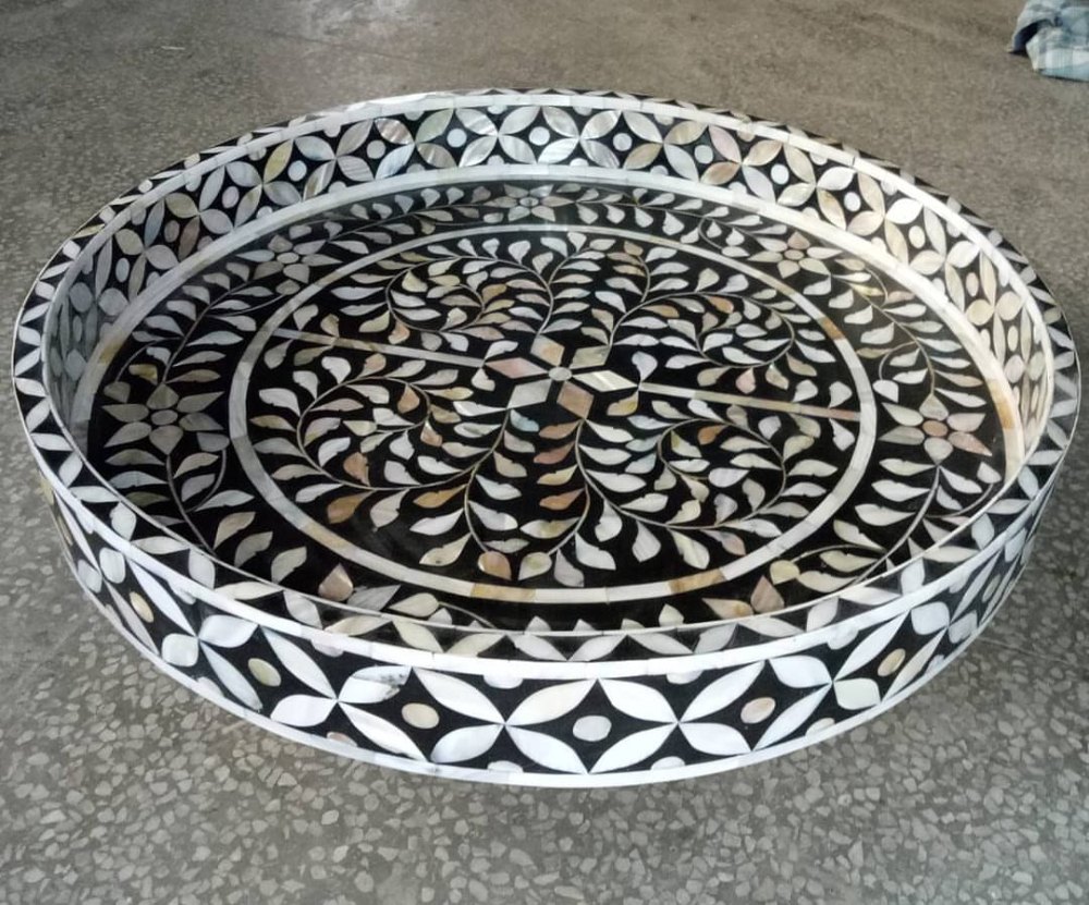 Black, Cream Bone Work Tray, Shape: Circular, Size: 21*21 Inch