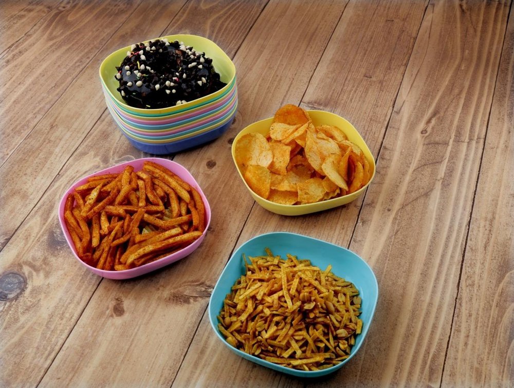 Qnotis Plastic Square Plates Snacks And Dessert, For Home