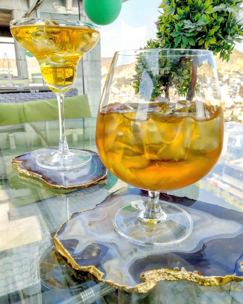 Agate Platter With Gold Rim for Decoration