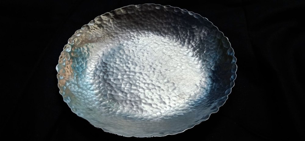 Metal Silver Aluminum Serving Plate, For Restaurant, Size: Diameter:-14cm, height:-2.50cm
